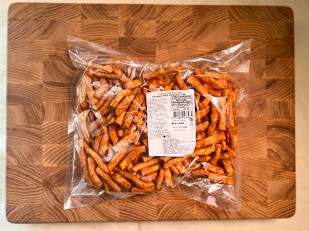 Арахис в глазури: Сыр копченый на ольхе с перцем 