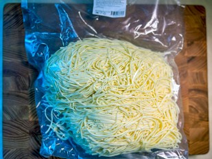 Арахис: Сырный продукт ФЕРМЕРСКИЙ паутинка белая