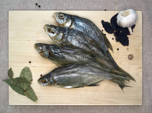 Арахис со вкусом бекона: Густера вяленая