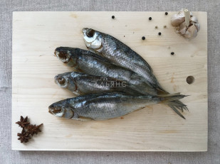 Каталог продукции: Вобла вяленая астраханская средняя